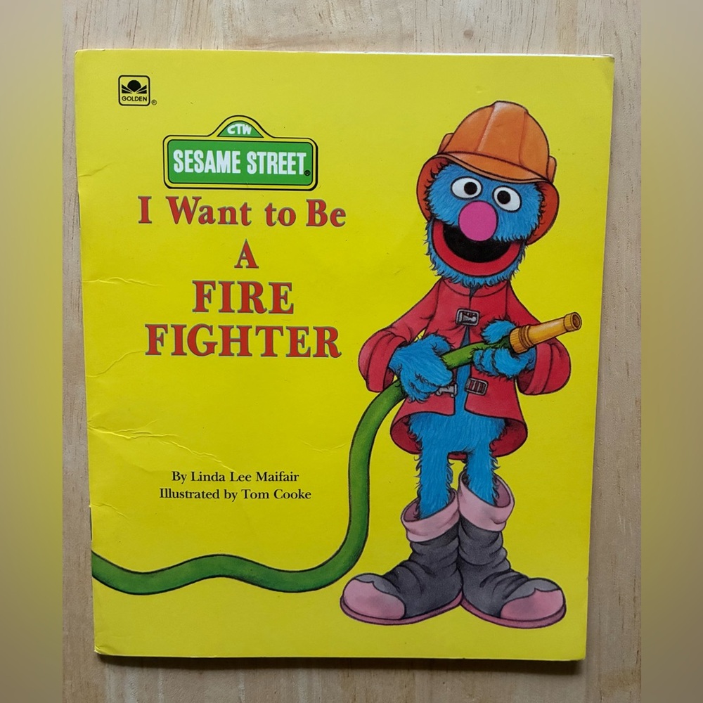 I Want to Be a Fire Fighter (Sesame Street) By Linda Lee Maifair, 1991 Paperback
